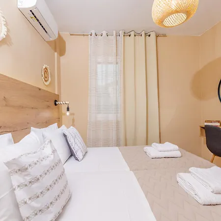 Sarita'S Apartments & Suite Laganas Exterior photo